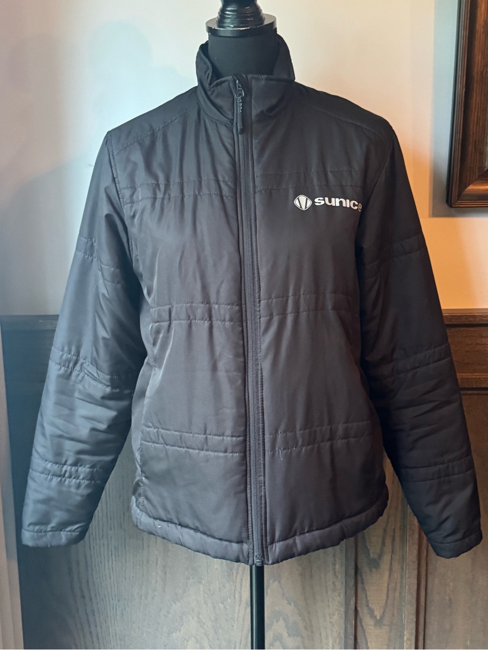 Sunice womens Black Quilted Insulated Full-Zip Puffer Jacket medium